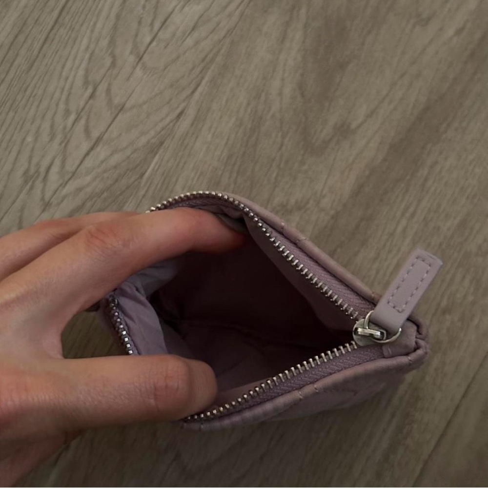 H&M Quilted Lilac Zip Pouch | Card Holder Wallet | Clip-On - Picture 5 of 5